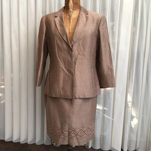 Anne Klein two piece suit
